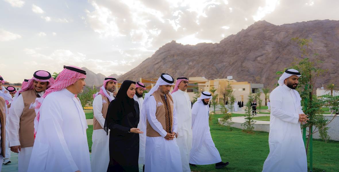 وزير البلديات والإسكان يدشّن خامس حدائق مبادرة "نلعب معاً" في مدينة حائل