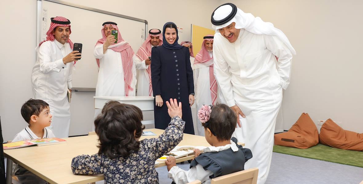 His Royal Highness Prince Sultan bin Salman visited Al Muhaidib Down Syndrome Center (Hiba)
